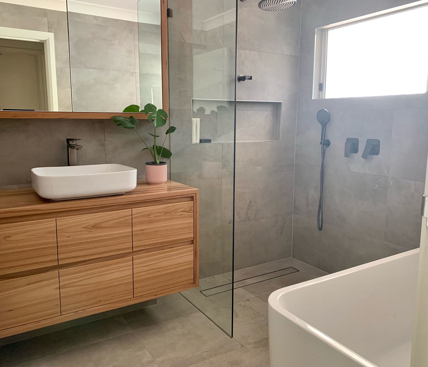 amazing builds brisbane bathroom builders